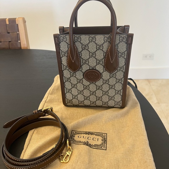 Gucci GG mini leather-trimmed printed coated-canvas tote - Picture 2 of 6
